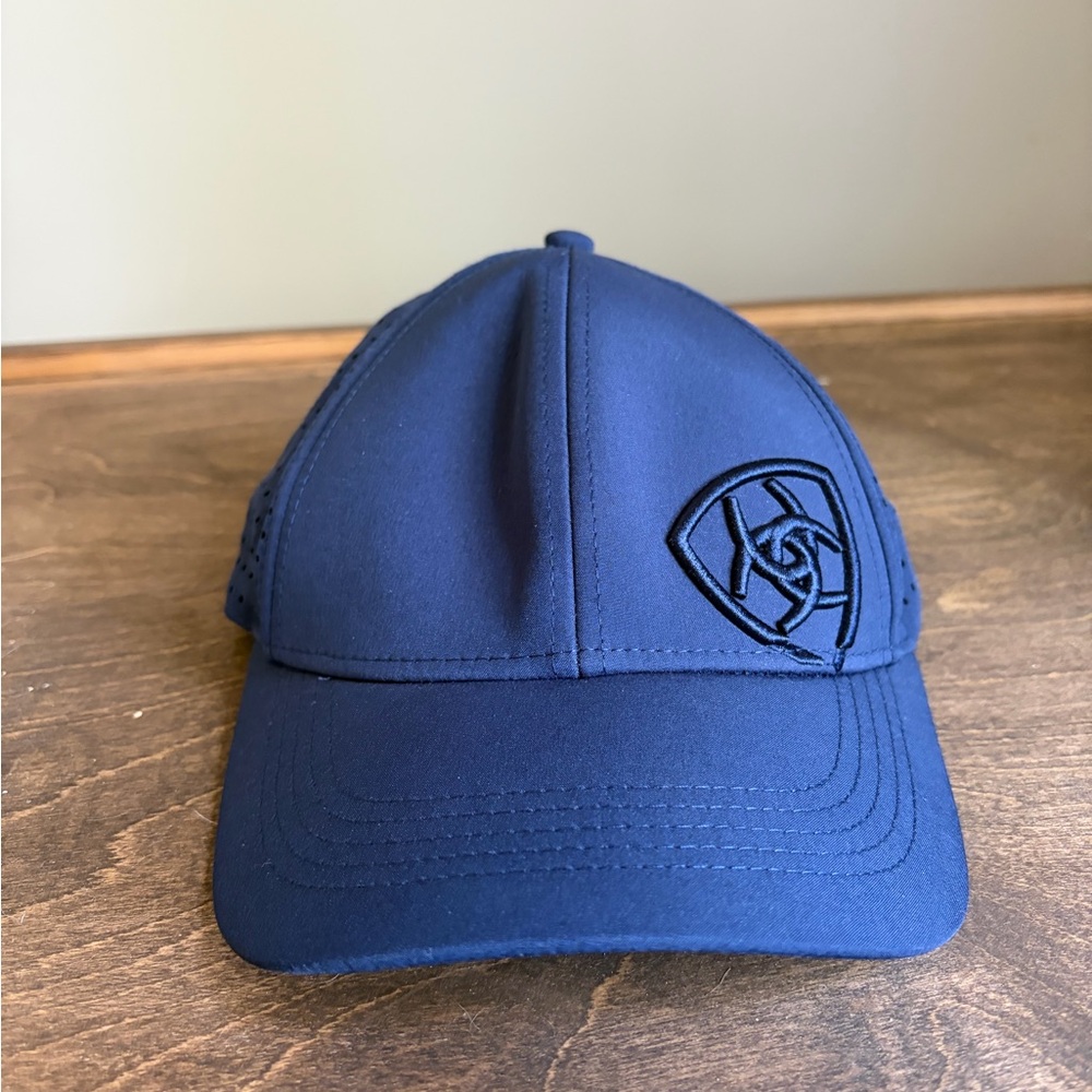 Ariat hat